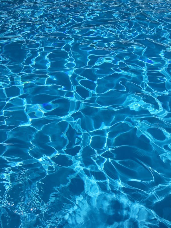 Guide ultime pour la sélection de produits pour le nettoyage de votre piscine