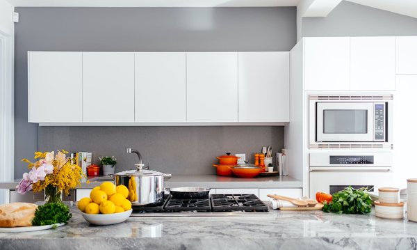Quels sont les meilleurs matériaux pour un plan de travail de cuisine durable ?